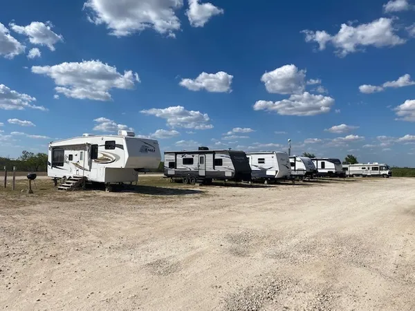 Safari Vista RV Park campground