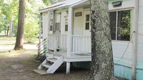 Retro Trailer — image 1 of 7