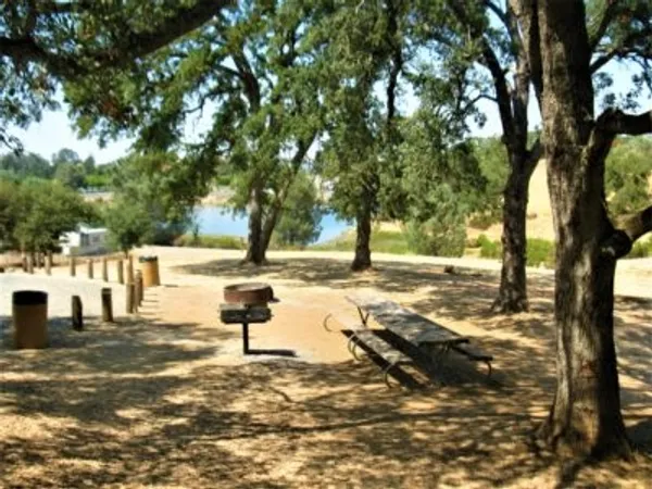 Pardee Lake Recreation Area campground