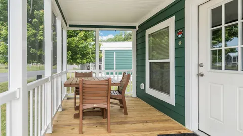 Premier Cabin - Accessible — image 15 of 15