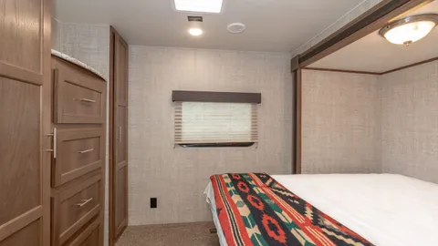 RV Rental — image 11 of 11