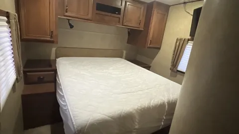 DELUXE Rental Trailer — image 2 of 10