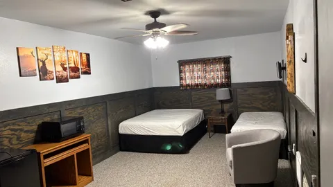 CABIN 1 — image 3 of 3