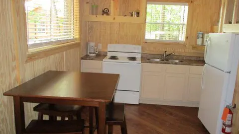 Cindy Bear™ Cabin — image 7 of 7