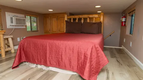 Elite Premium Loft — image 2 of 7