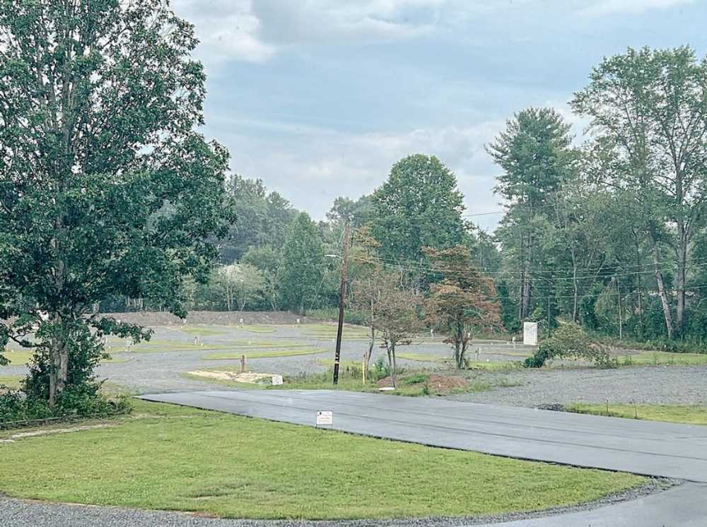 Maddox Meadows RV Park, Etowah, North Carolina