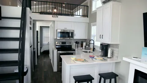 Water Front Cottage 6 — image 2 of 12