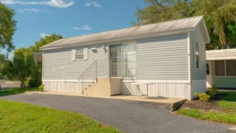 Standard Rental 1 Bedroom — image 1 of 10