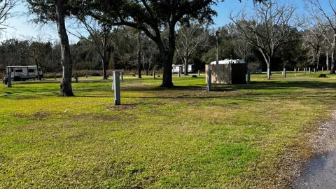 Standard Back In 30 Amp RV Concrete Site — image 2 of 10