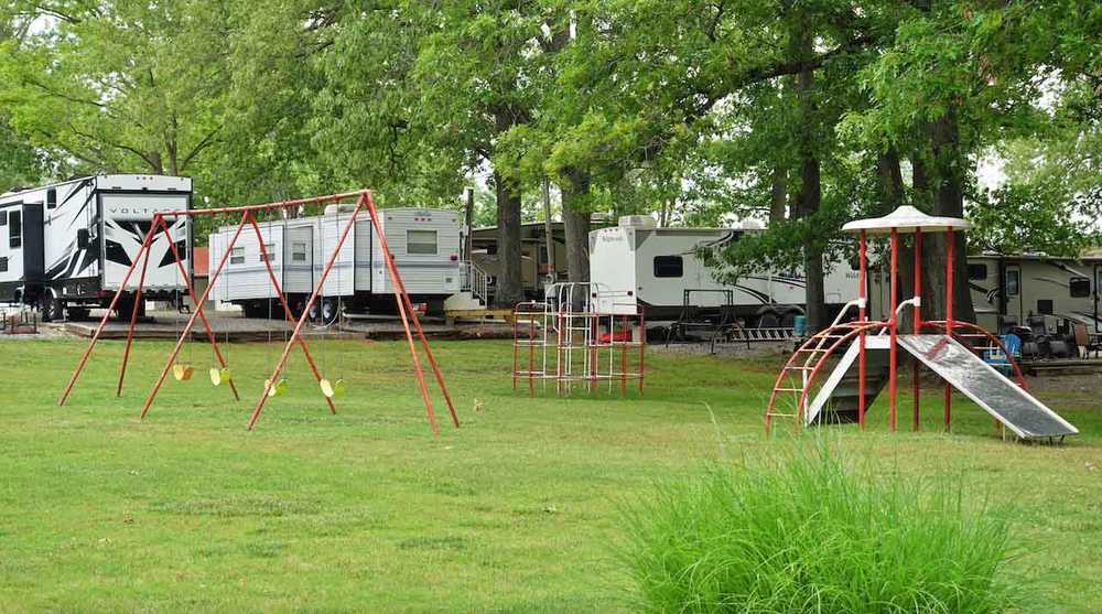 Water's Edge RV Park & Marina, Murray, Kentucky - Photo 4