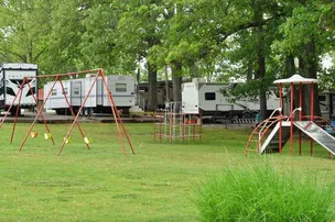 Water's Edge RV Park & Marina – photo 4