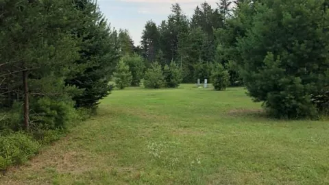 30/50 Amp Deluxe RV Site — image 2 of 2
