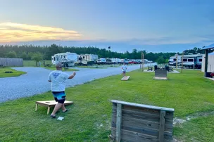 Holmes Creek Camping & RV Resort – photo 4