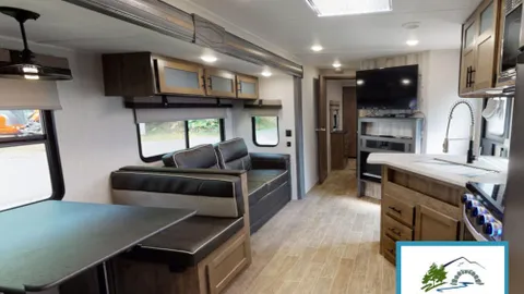 Terrace RV — image 2 of 7