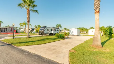 Elite Full Hookup RV Site — image 1 of 3