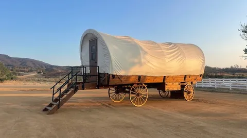 Couples Wagon — image 1 of 17