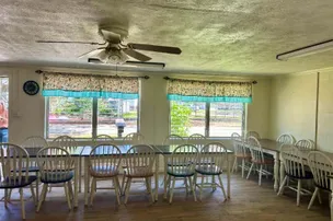 Inglis Lakeside RV Park – photo 5