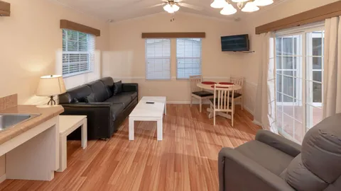 Gold 1 Bedroom Rental — image 13 of 13