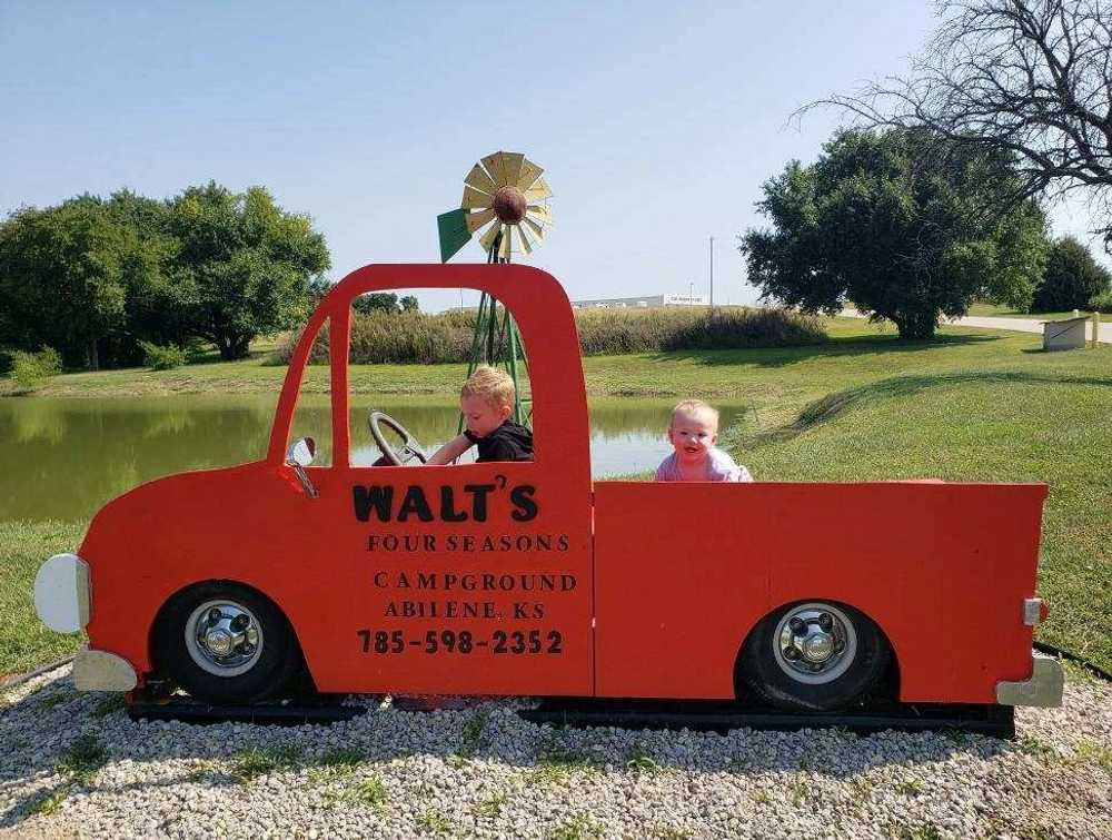 Walt's Four Seasons Campground & Country Store