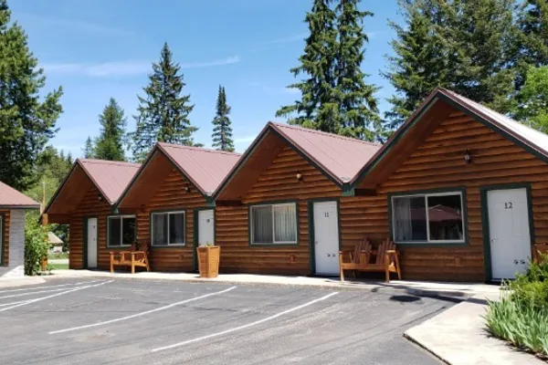 Beargrass Lodging and RV Resort – photo 1