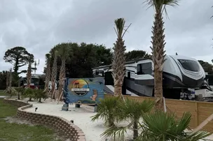 Oak Island Campground – photo 2