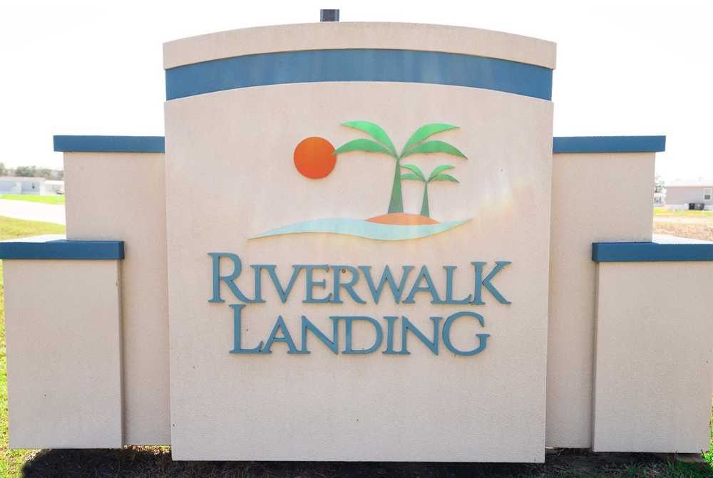 Riverwalk Landing RV & Cottage Resort, Freeport, Florida - Photo 2