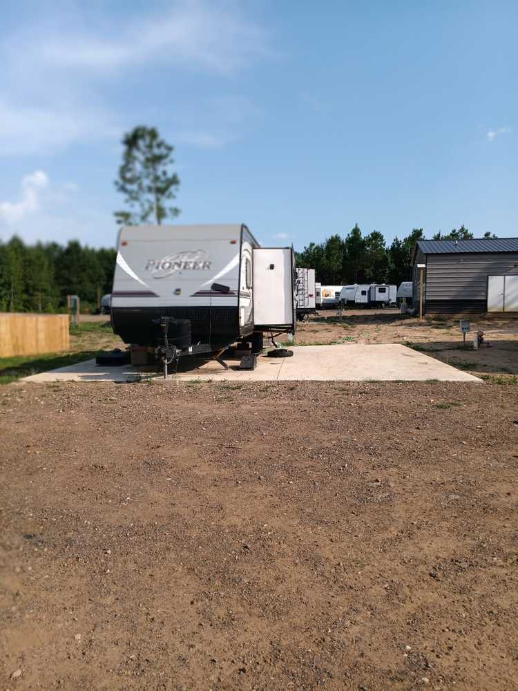 Rolling Pines RV Park, Kilgore, Texas - Photo 2