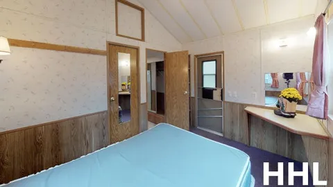 Holiday House w/ Loft (Sleeps 8) — image 4 of 4