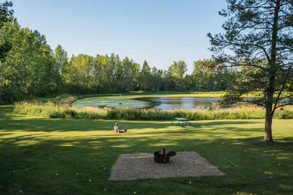 Michener Park Campground - Lacombe, AB - Photo 2