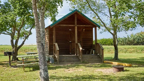 CAMPING CABIN — image 1 of 3