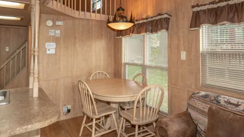 Family Cabin Rental (Sleeps 6) — image 2 of 10