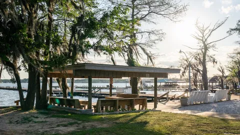 Luxury Waterfront — image 1 of 2