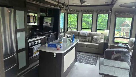 RV Park model Cottage — image 2 of 6