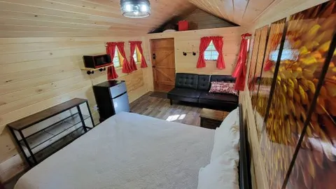 Fire - Tiny Cabin 10 — image 20 of 20
