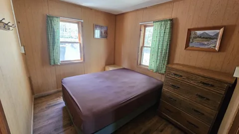 Cabin 7 (Sleeps 6) — image 11 of 11