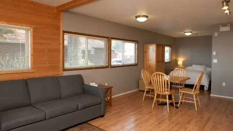 Oceanfront Studio Cottage — image 2 of 8