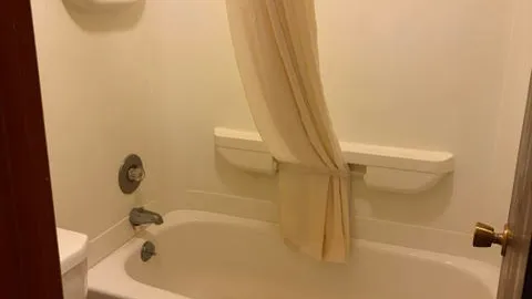 Standard Rooms — image 6 of 6