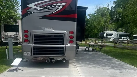 Premium Grove Pull-In (Motorhome Only) — image 1 of 6