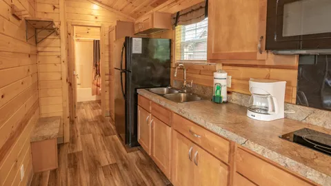Deluxe Cottage — image 2 of 14