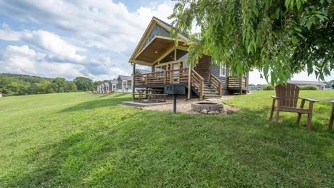 Owl Cabin — image 1 of 14
