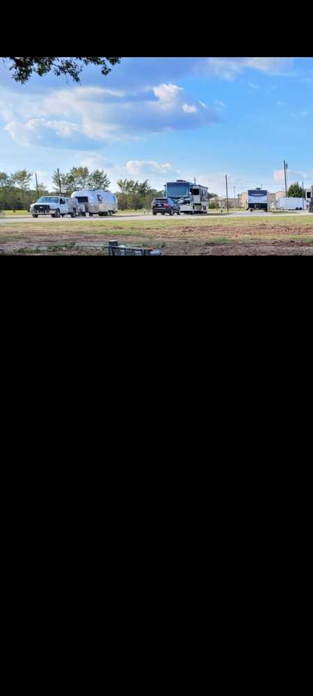 Hook & Ladder RV Park - Photo 2