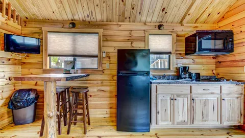 Ridge View Bungalow — image 2 of 11