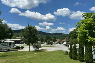 Smoker Holler RV Resort – photo 4