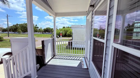 Diamond 1 Bedroom Cottage — image 2 of 9