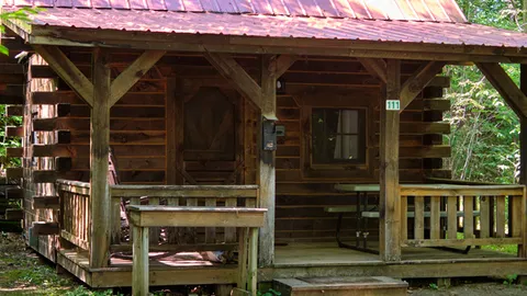 RED ROOF CABIN — image 2 of 2