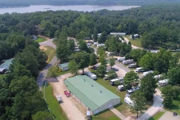 Eagle's Nest RV Park – photo 1