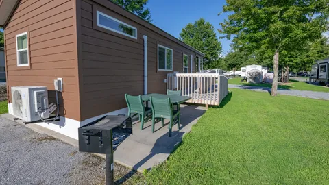 Deluxe Cottage — image 13 of 13