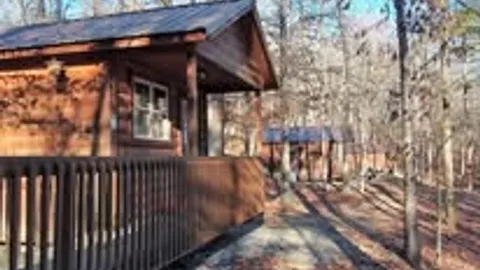 Cabin — image 1 of 4
