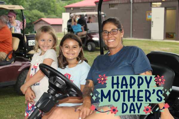 🌷✨ Celebrate Mother's Day at Roundup Lake Campground! ✨🌷