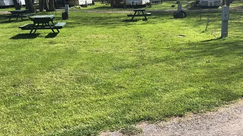 20/30/50 Amp Full Hookup RV Site — image 2 of 8